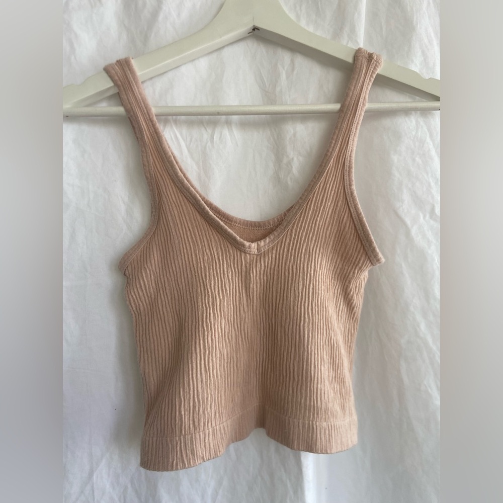 Urban Outfitters Out From Under Drew Seamless top Size Medium - Picture 9 of 11